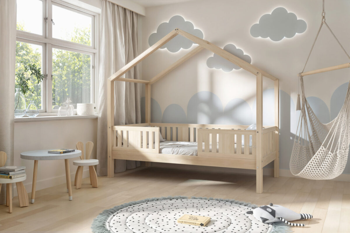 dw4_1 Wooden Bed