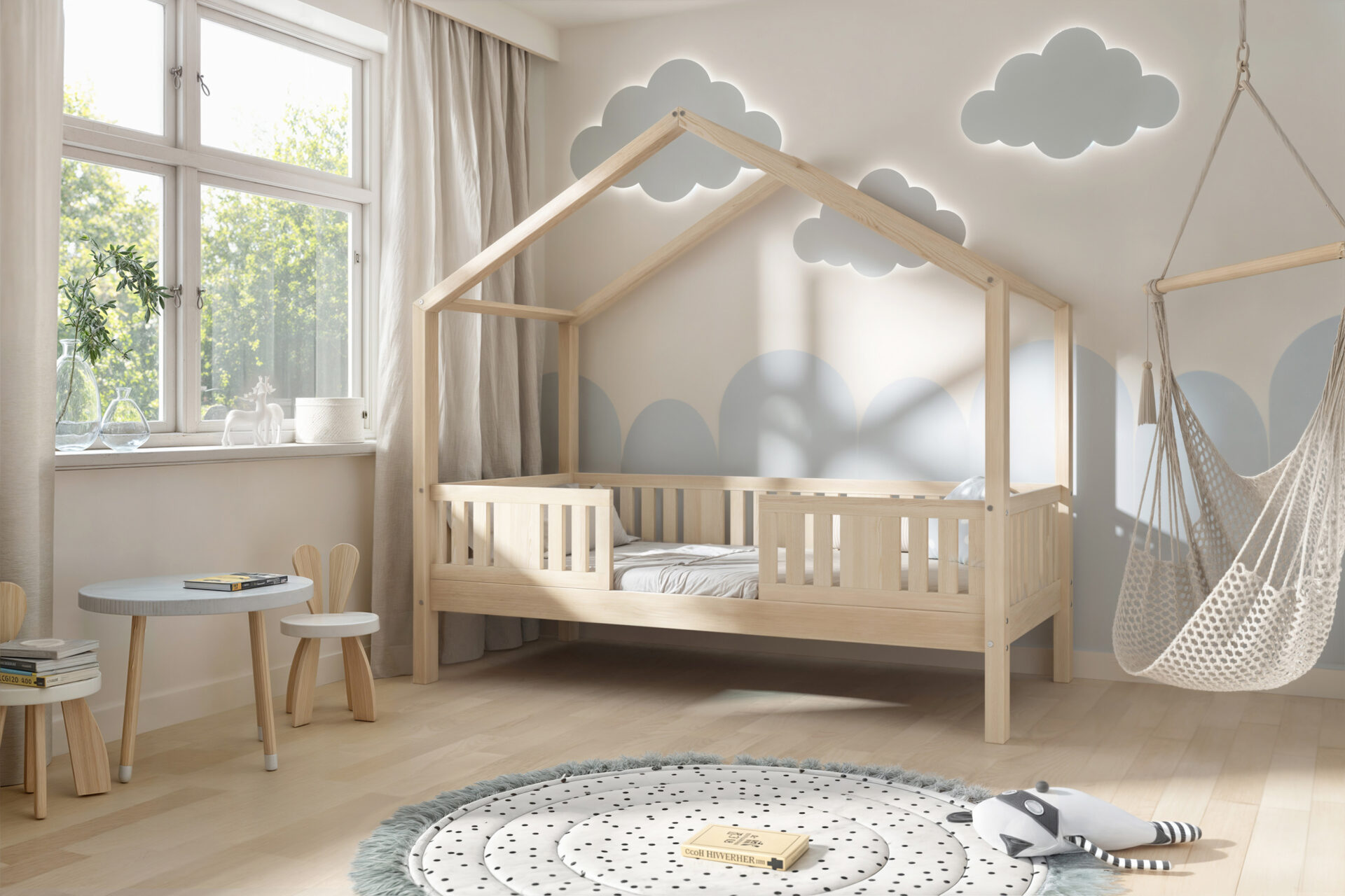 dw4_1 Wooden Bed