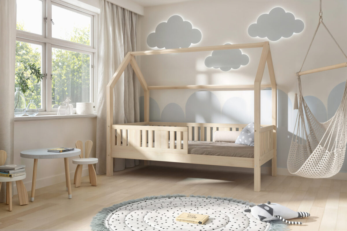 dw1_1 Wooden Bed