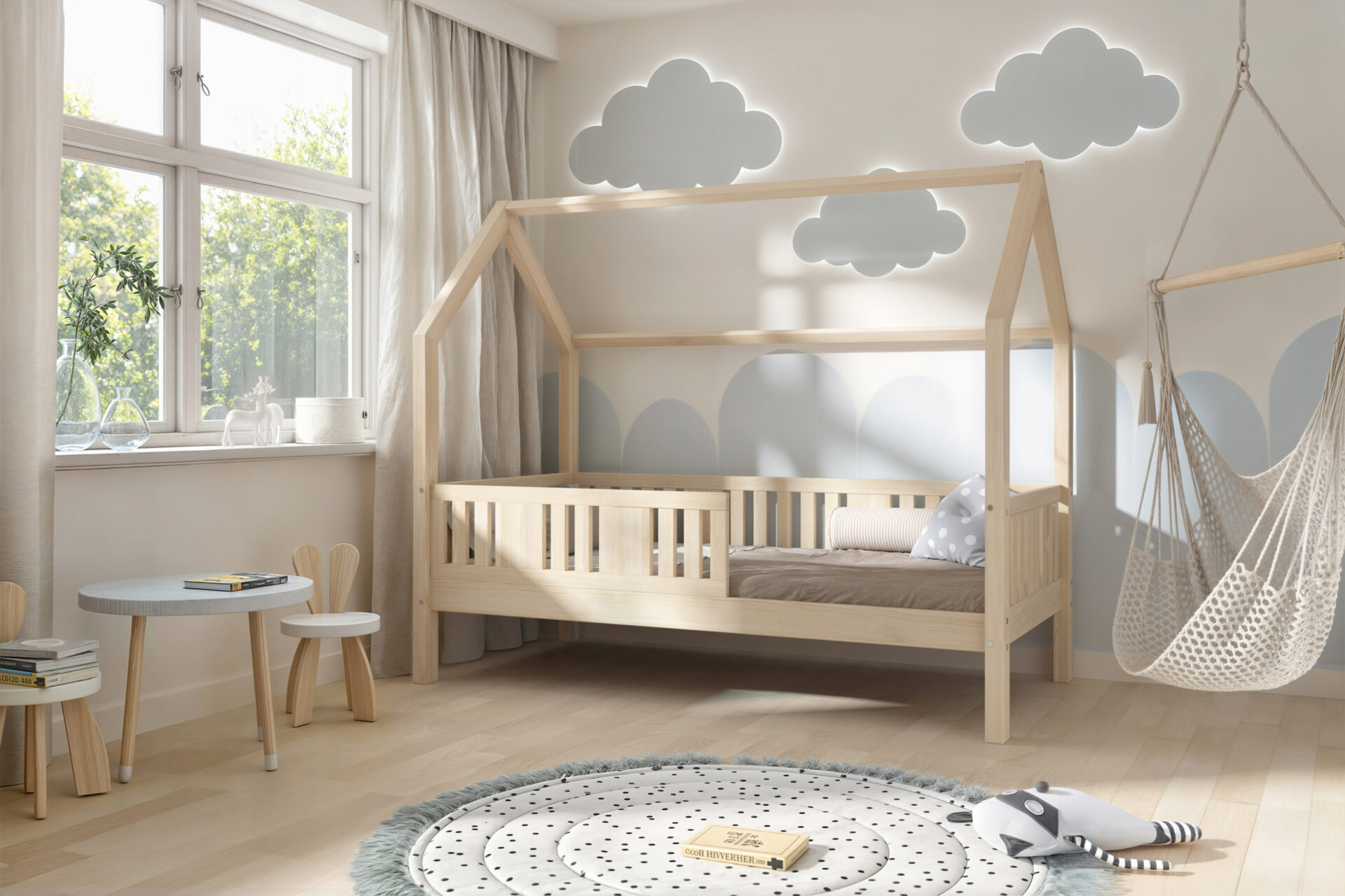 dw1_1 Wooden Bed