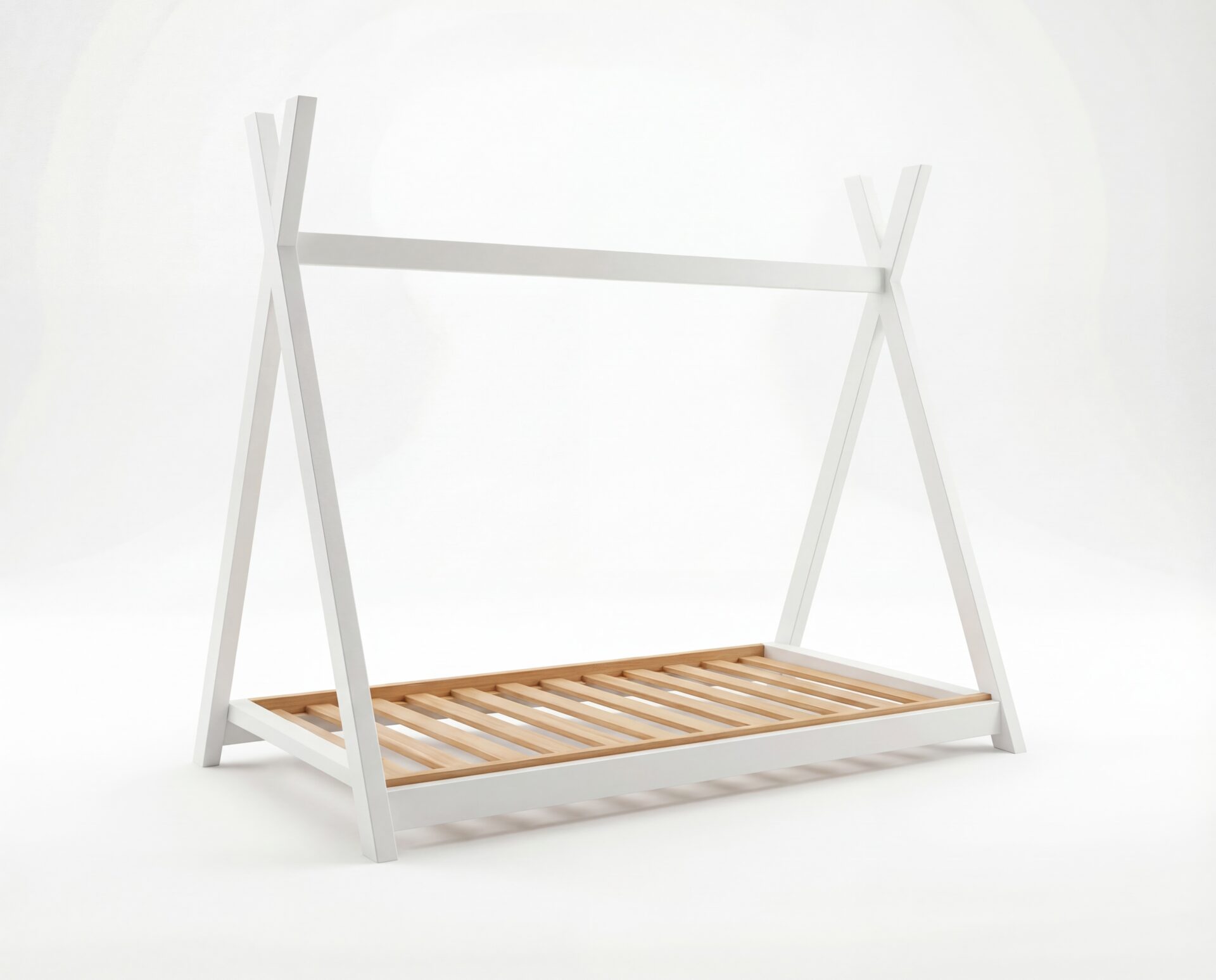 Tipi-Bett aus Kiefernholz