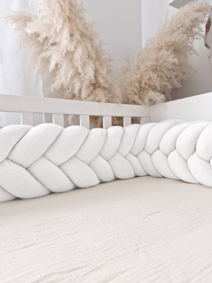 Wheat-Ear Braided Bumper Velvet, 5 Strands – White Wheat-Ear Braided Bumper Velvet, 5 Strands – White