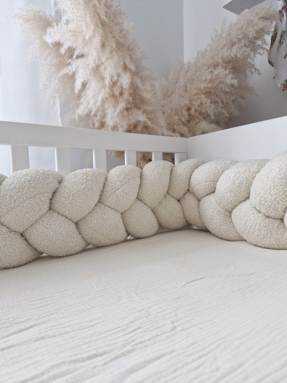 Braided Bumper Bouclé, 3 Strands – Cream
