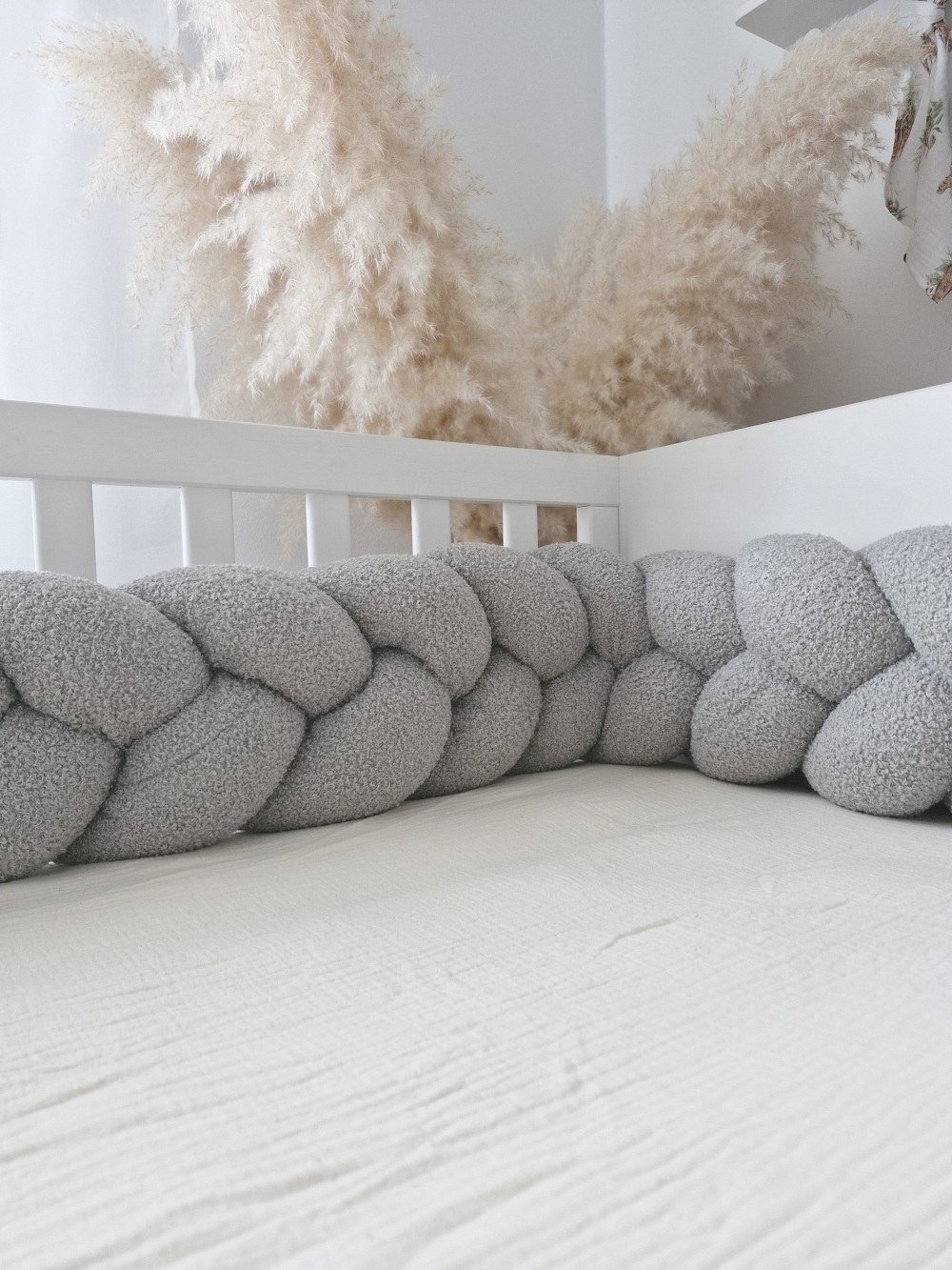 Braided Bumper Bouclé, 3 Strands – Cream