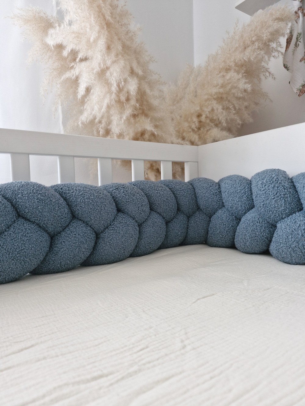 Braided Bumper Bouclé, 3 Strands – Cream