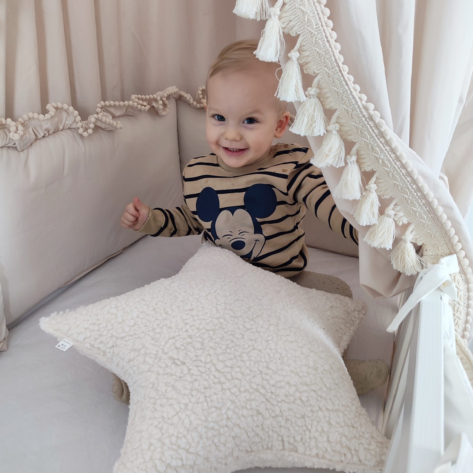 Boho Cot Bumper with Ruffle Boho Cot Bumper with Ruffle