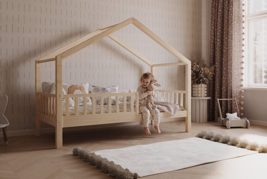 Child in the SELVIA Children’s Bed
