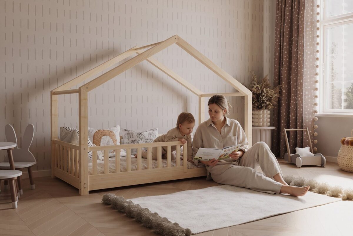 SELVIA Mini Children’s Bed with parent and child