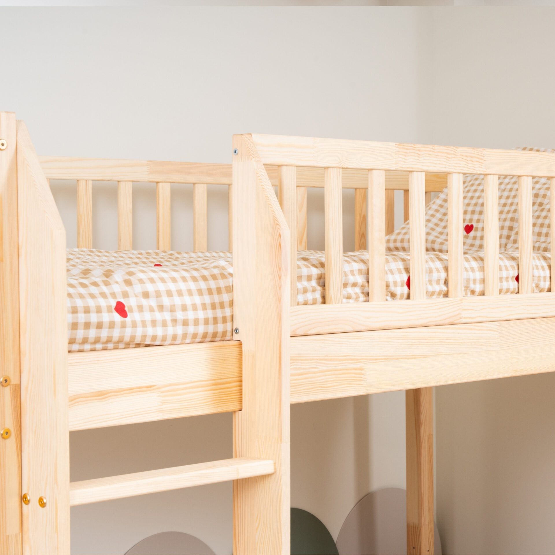 KOSMO Loft Bed – natural pine (6) KOSMO Loft Bed in pine wood, natural pine