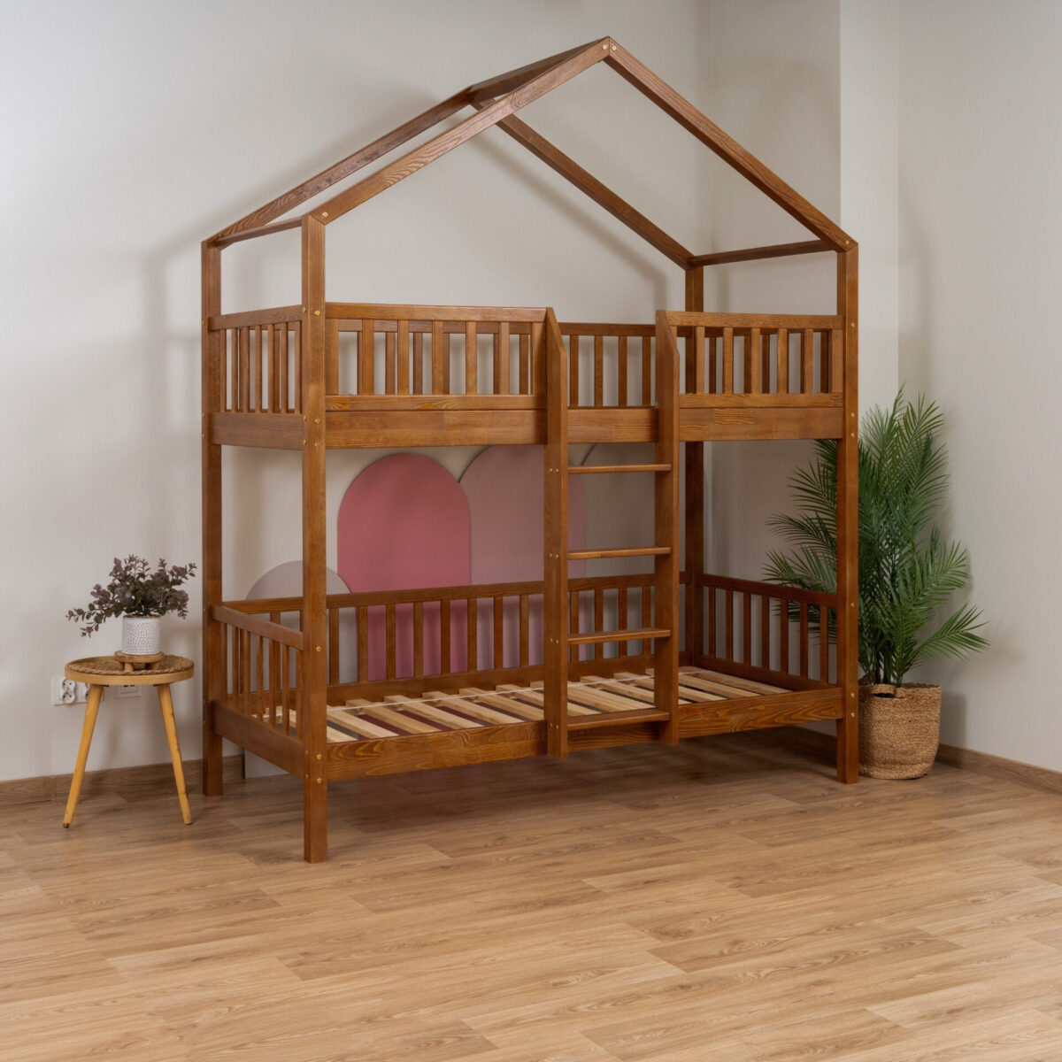 KOSMO Short Bunk Bed – Retro (2) KOSMO Short Bunk Bed in pine wood, Retro