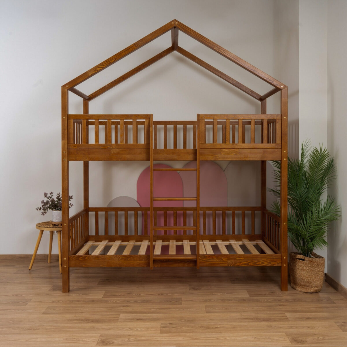 KOSMO Short Bunk Bed – Retro (4) KOSMO Short Bunk Bed in pine wood, Retro