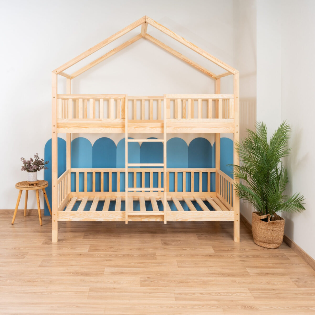 KOSMO Short Bunk Bed – natural pine (4) KOSMO Short Bunk Bed in pine wood, natural pine