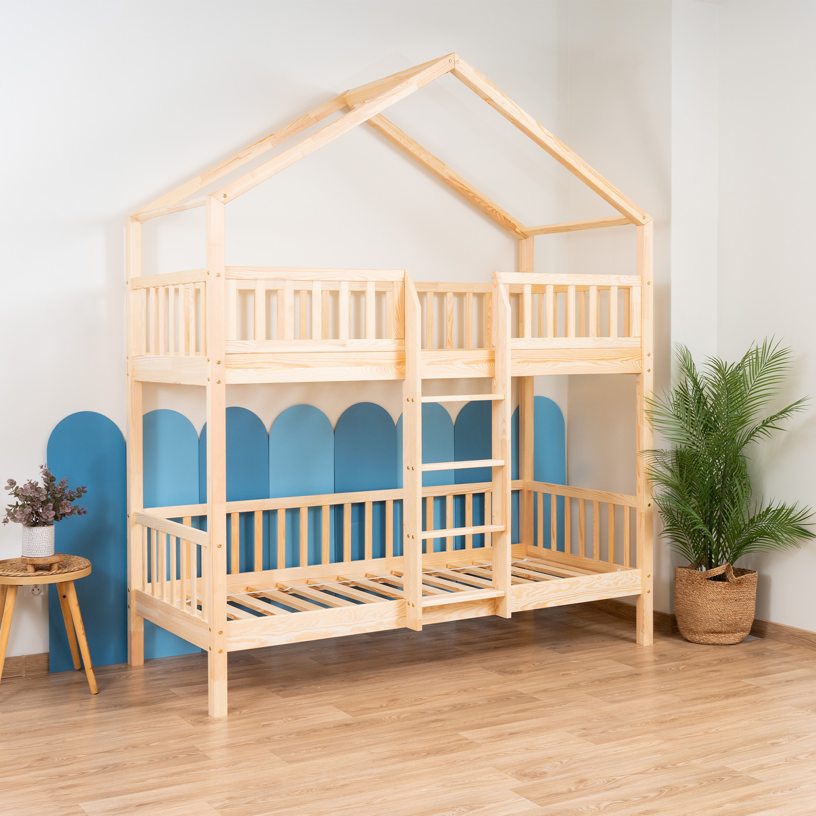 KOSMO Short Bunk Bed – natural pine (6) KOSMO Short Bunk Bed in pine wood, natural pine